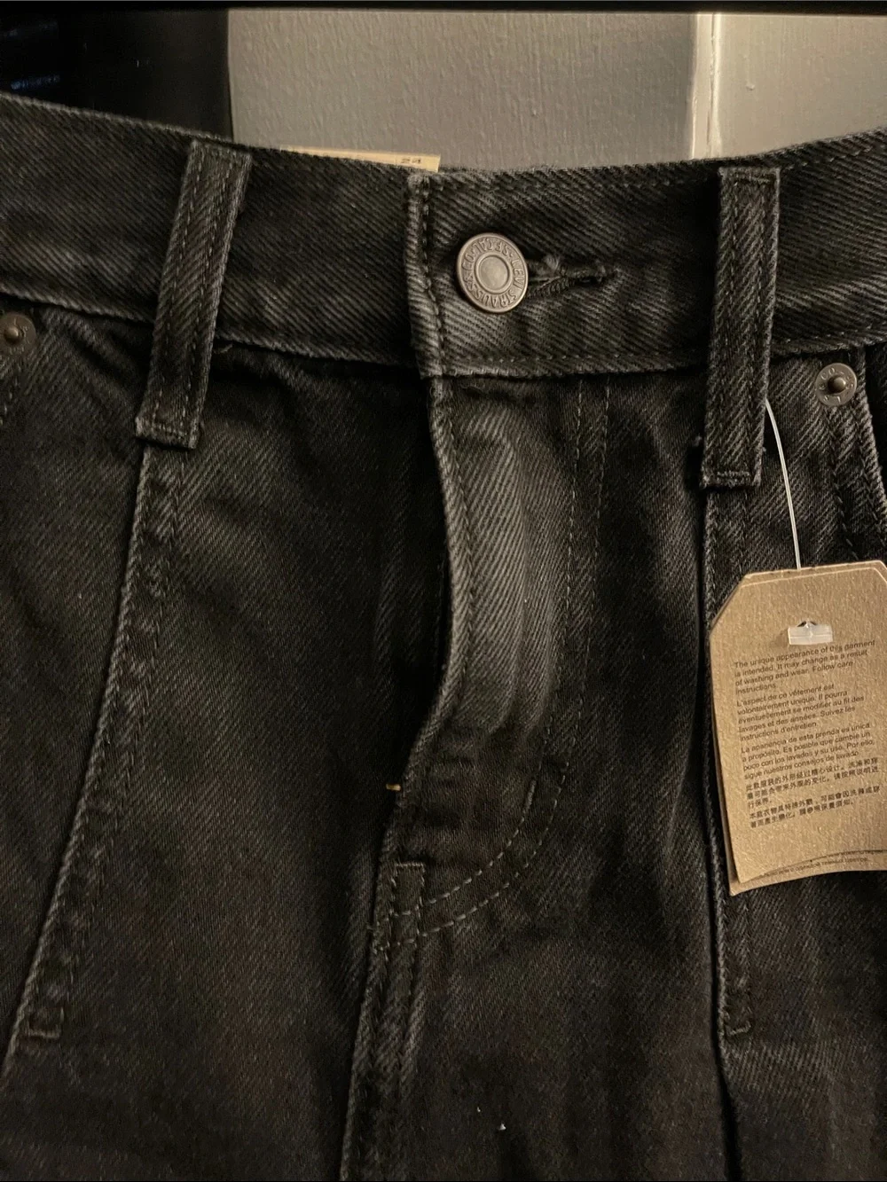 Levi’s Women's Open Mind Ash Black Denim Pleated Mini Skirt Sz 24 NWT